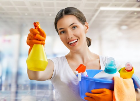 Professional hard floor cleaning for homes and businesses in N7