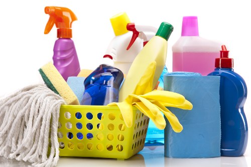 Local cleaners carrying out deep cleaning in a flat in N7 with access and layout considerations