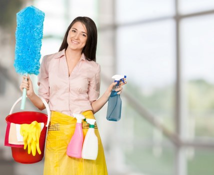 Local cleaning team handling a tidy living room in N7