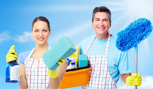 Deep mattress cleaning for stains and odours in N7